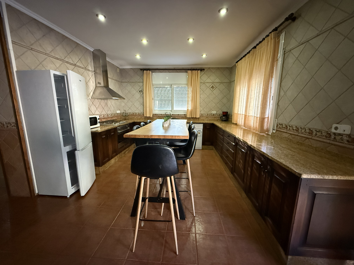 Ruime woning in Font de Sant Lloren Lloret de Mar te koop voor 575.000 euro