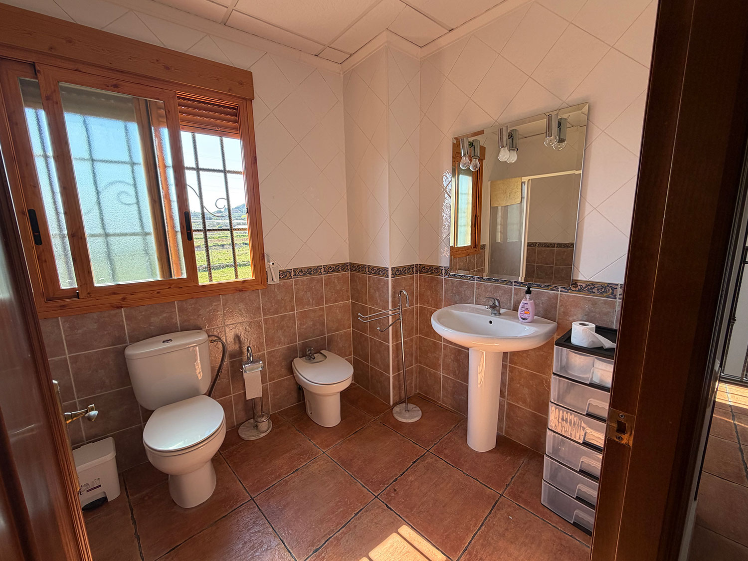 Villa met zwembad en zes slaapkamers in Chella voor €360.000