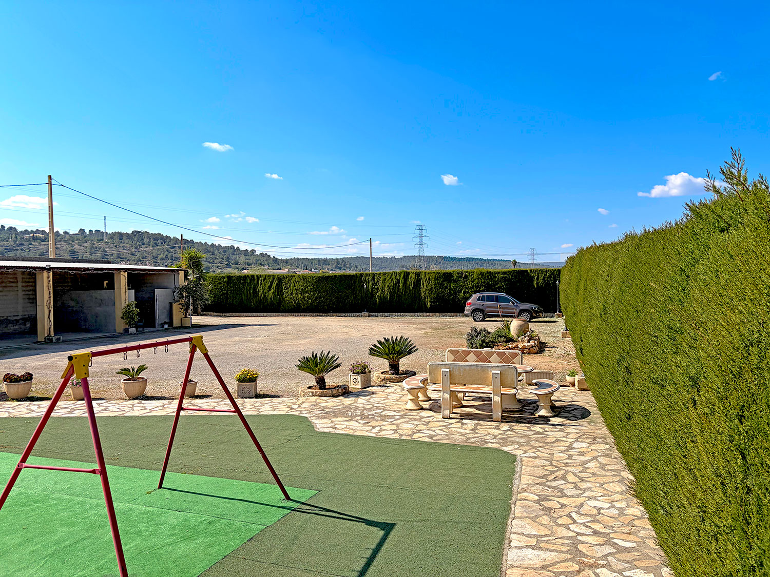 Villa met zwembad en zes slaapkamers in Chella voor €360.000