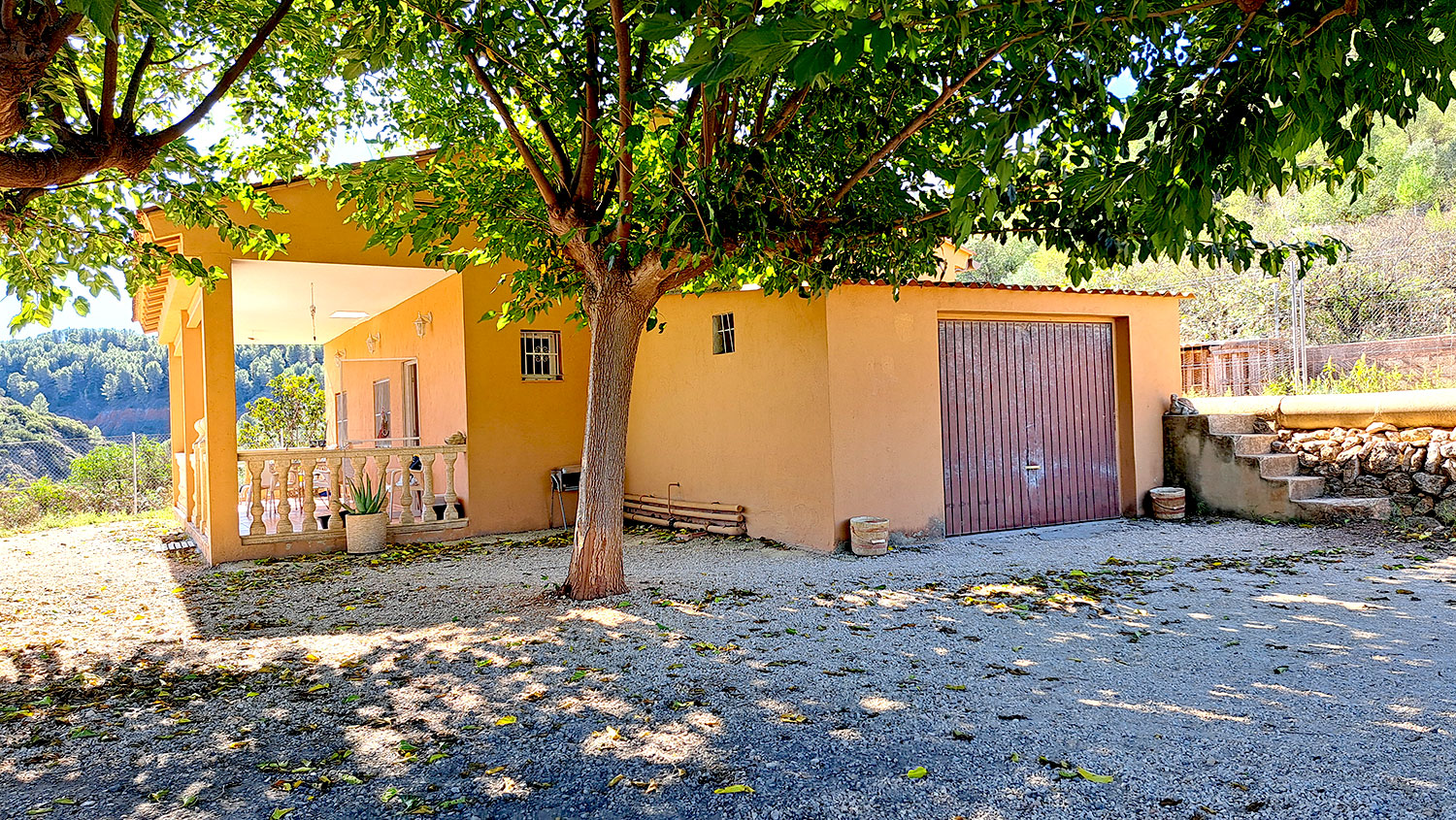 Leuke finca in Anna omgeving Xativa, 3 sl.kamers voor 159.000 euro. Koopje!