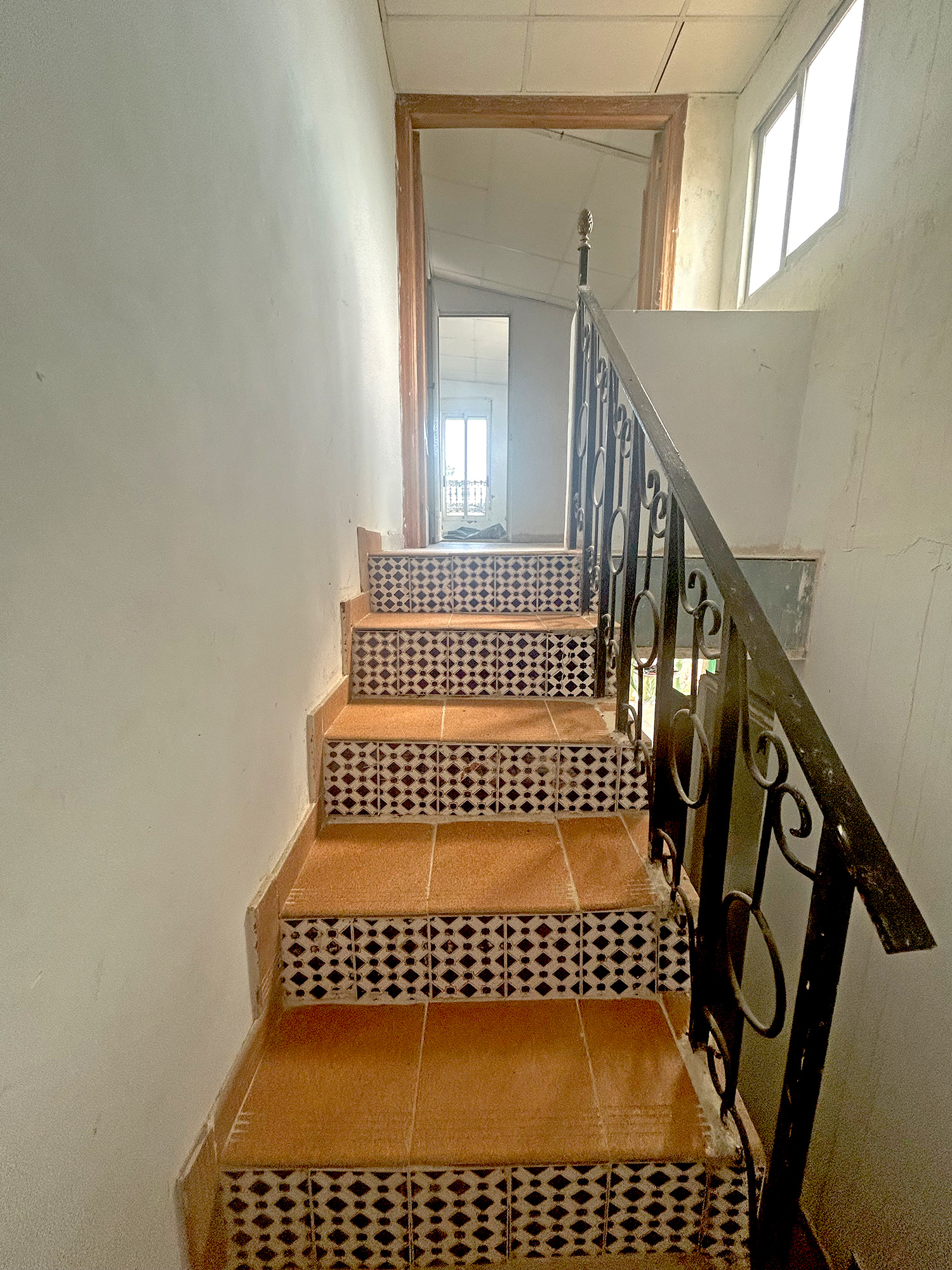 Finca op 6.588 m2 grond met loods te koop voor 220.000 euro