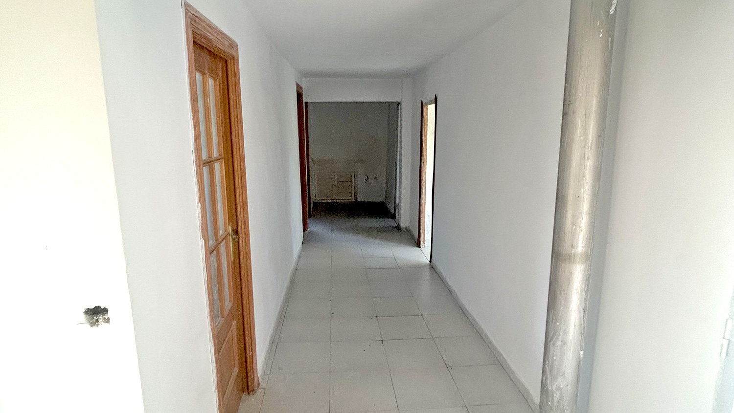 Finca op 6.588 m2 grond met loods te koop voor 220.000 euro