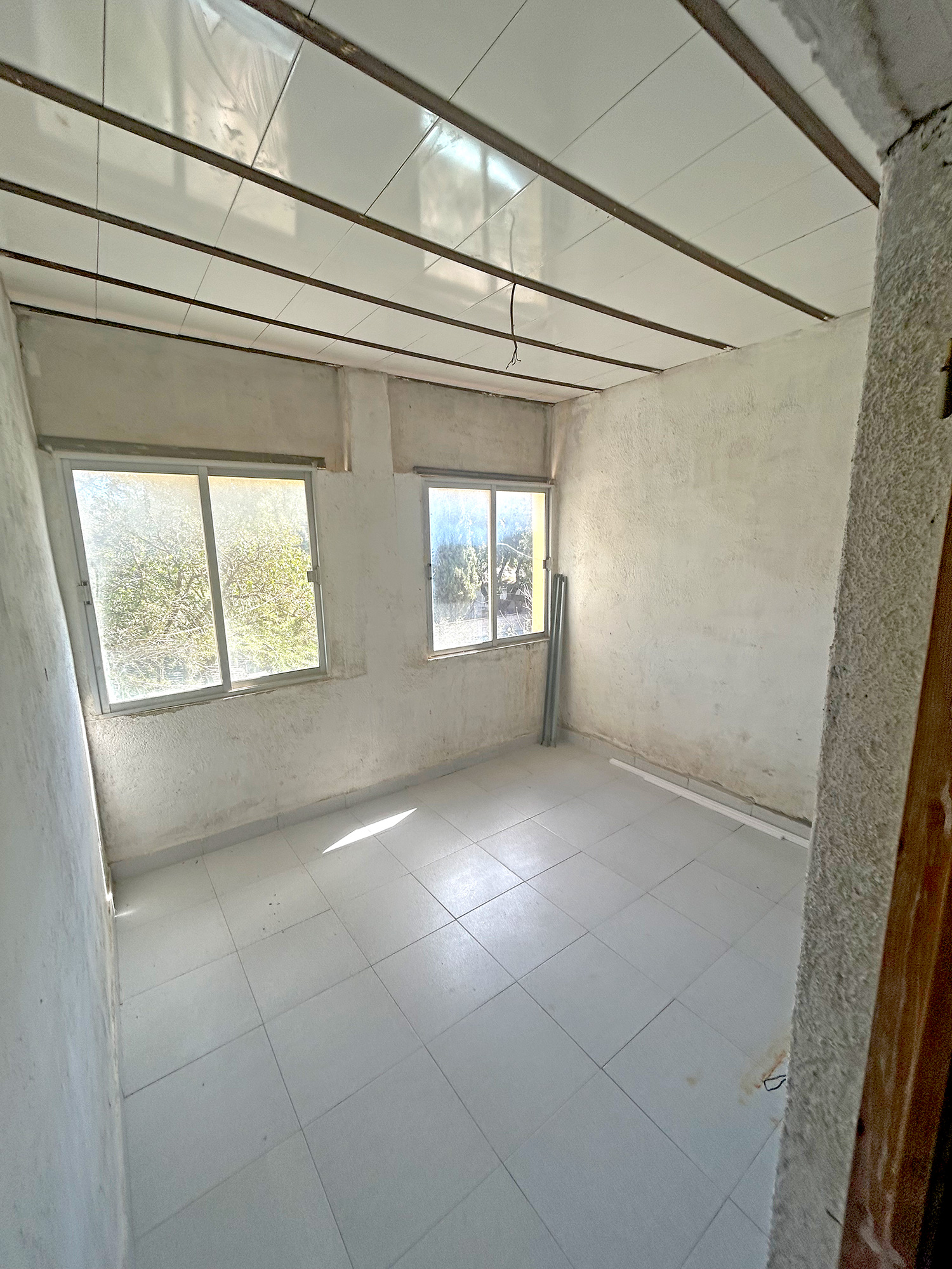 Finca op 6.588 m2 grond met loods te koop voor 220.000 euro