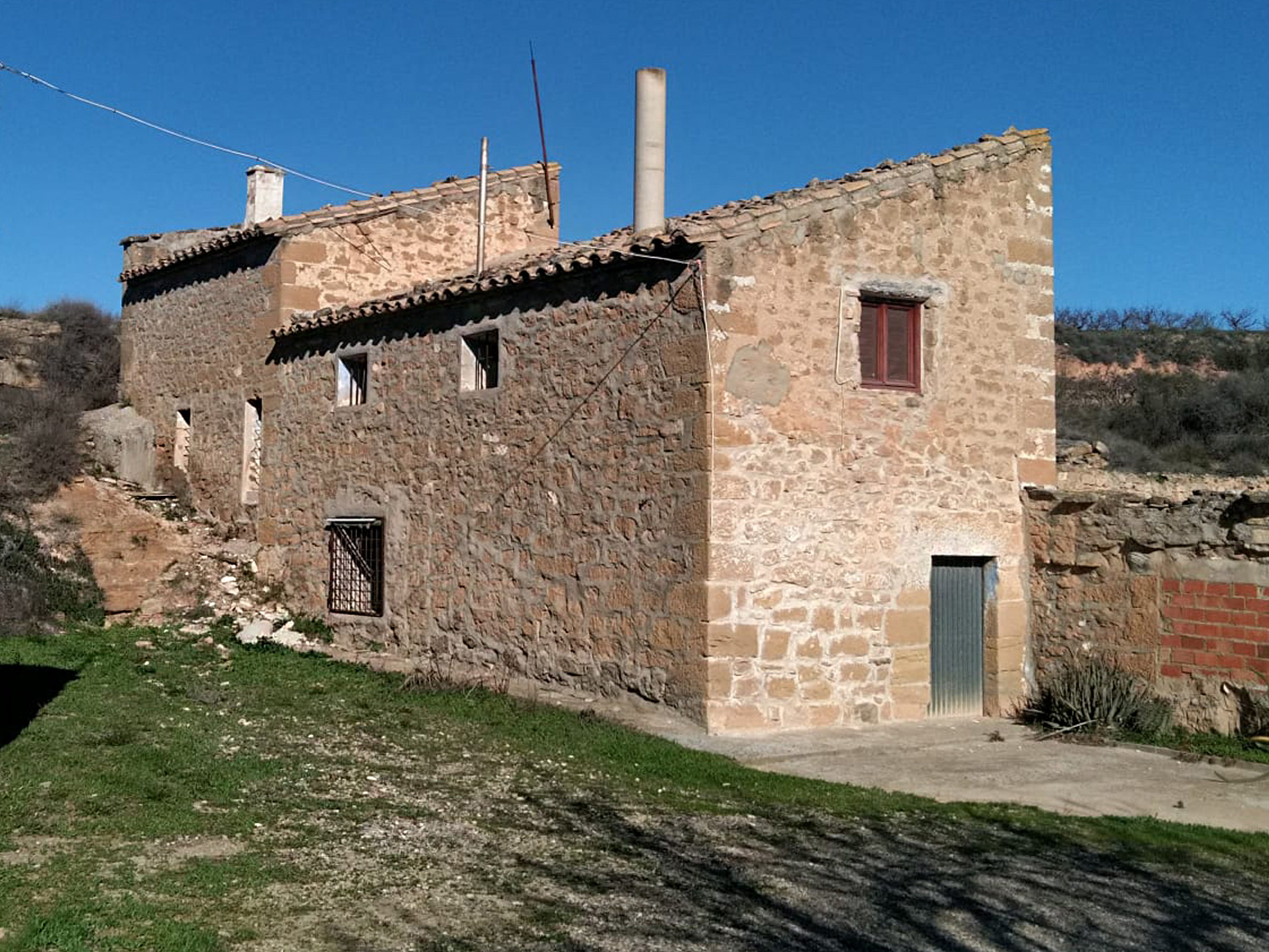 off-grid finca te koop aan de rivier de Ebro
