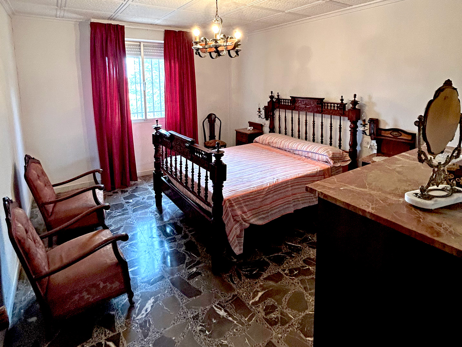 Vrijstaande villa in Playamonte Navarres voor 199.000 euro