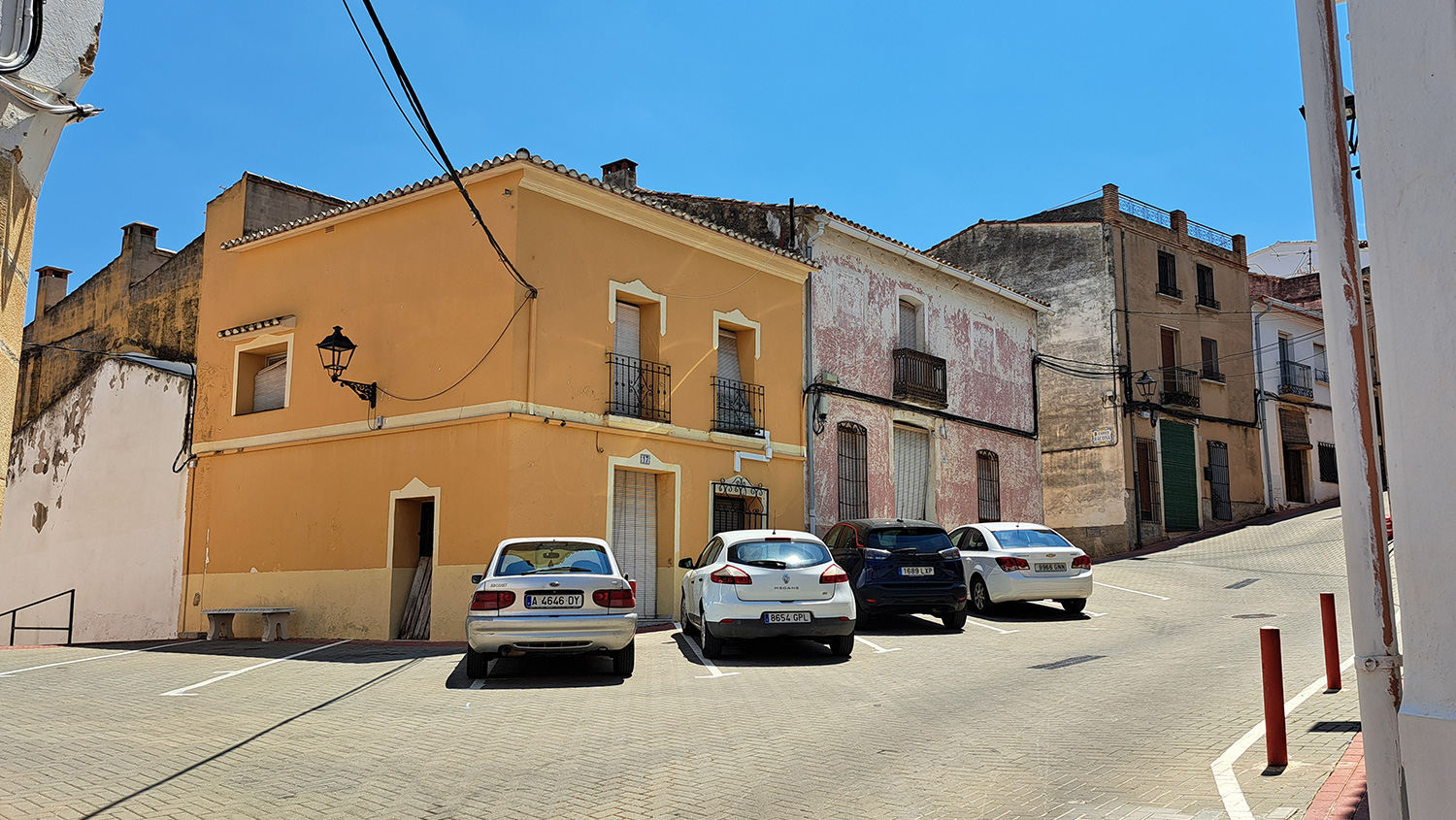Zeer ruime dorpswoning in Benidoleig (Denia 15 km) te koop