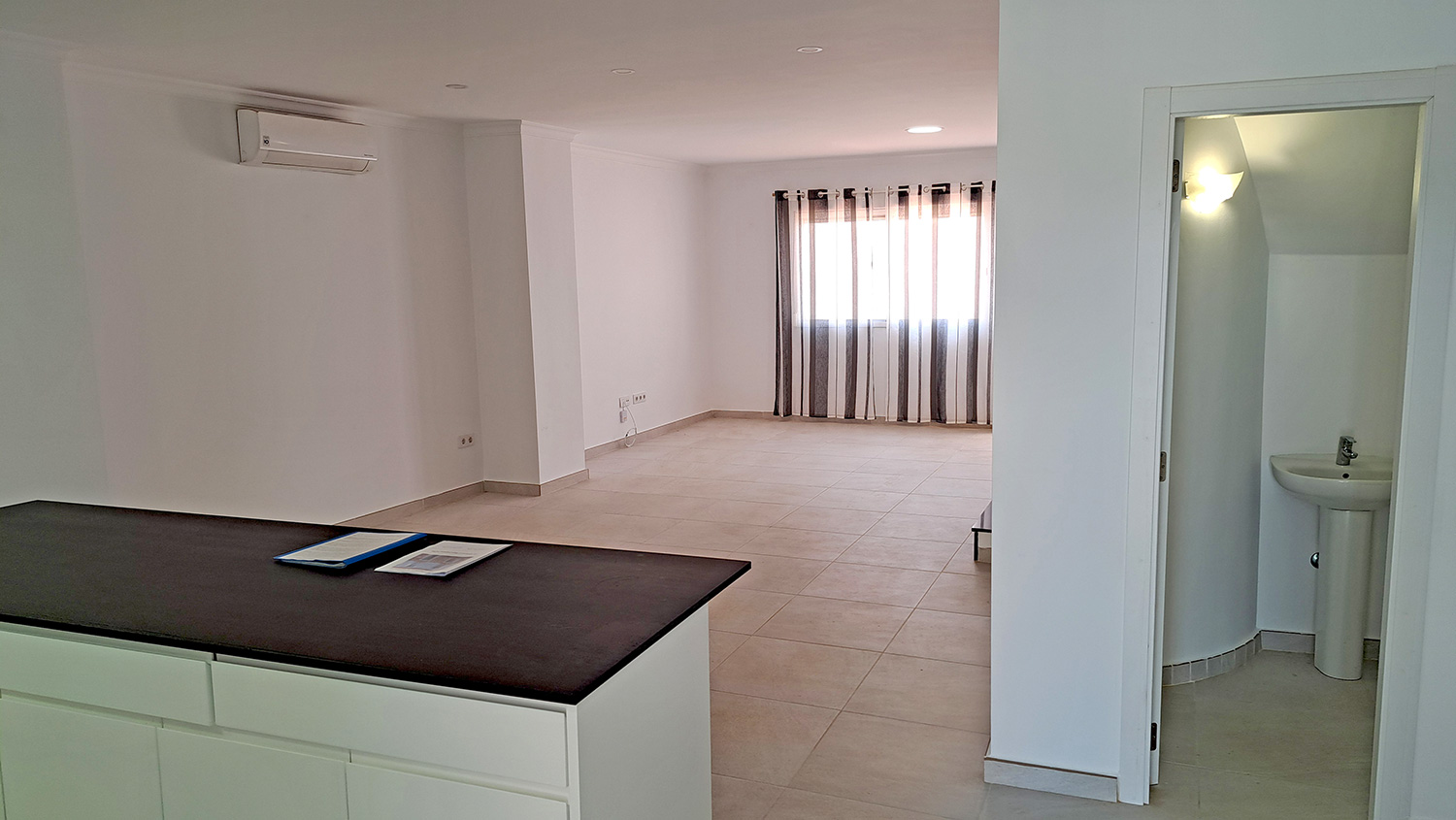 Grote dorpswoning in Benidoleig te koop!
