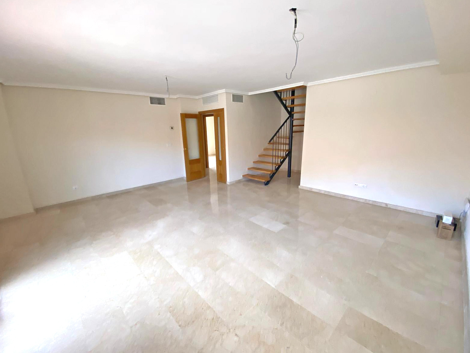 Grote dorpswoning in Benidoleig te koop!