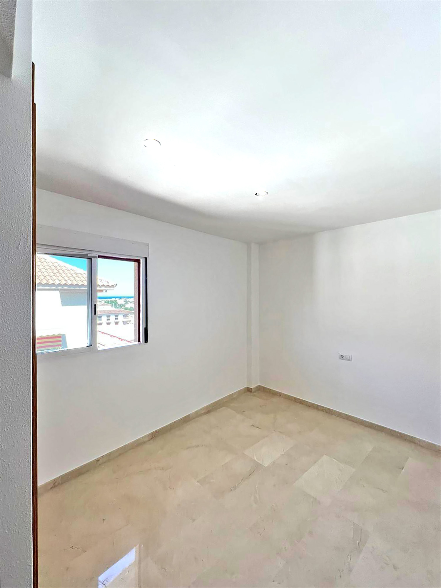 Grote dorpswoning in Benidoleig te koop!